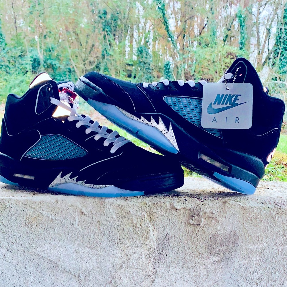 2025 Air Jordan 5 Black Metallic BRAND NEW!!